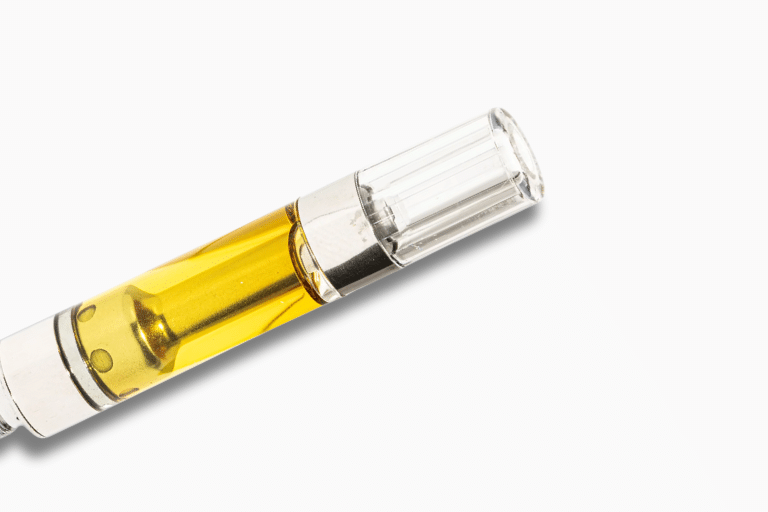 thc vape cartridge from earth & Ivy